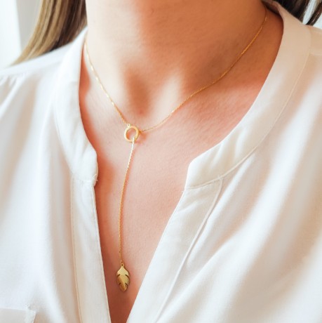 Przejdź do produktu Naszyjnik srebrny krawatka z listkiem - pozłacany