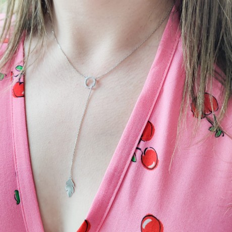 Przejdź do produktu Naszyjnik srebrny krawatka z listkiem