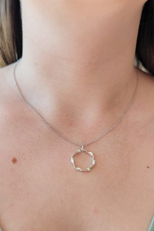 Przejdź do produktu Naszyjnik srebrny CIRCLE 