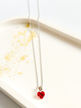 Przejdź do produktu Naszyjnik srebrny z rubinowym sercem ROYAL HEART
