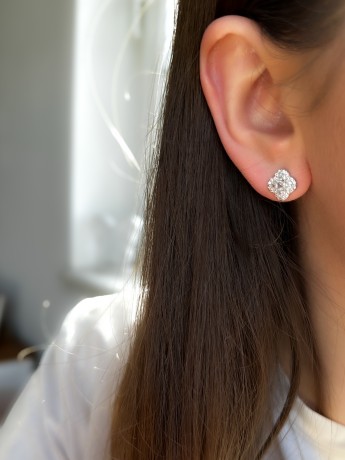 Przejdź do produktu Kolczyki srebrne koniczynki marokańskie AURI