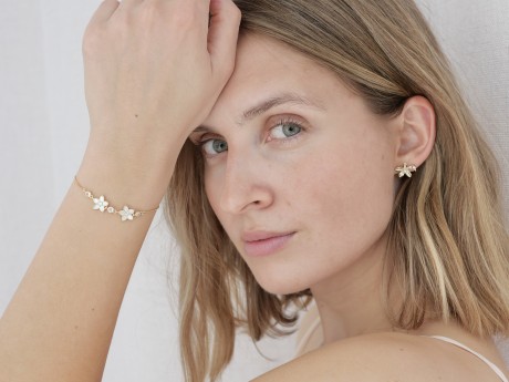 Przejdź do produktu Bransoletka srebrna kwiatki FLORI - pozłacana